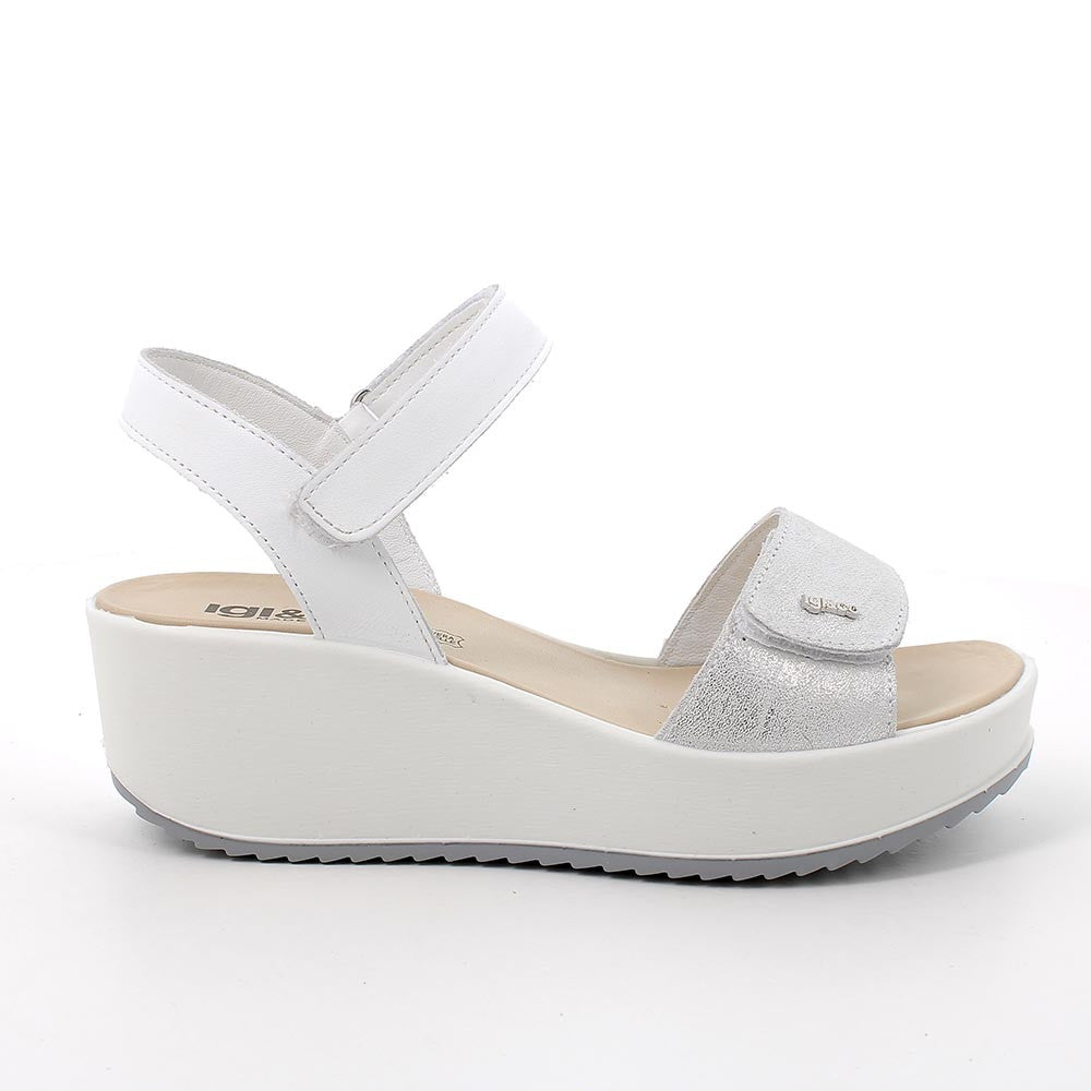 Sandali con zeppa in pelle da donna argento-bianco