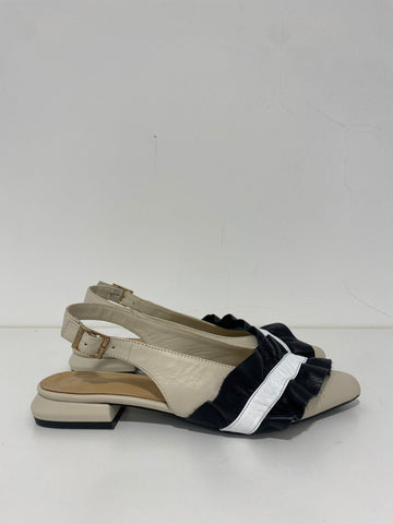 Ballerina Epochè slingback in pelle con rouges 304 Beige - Matipelletterie