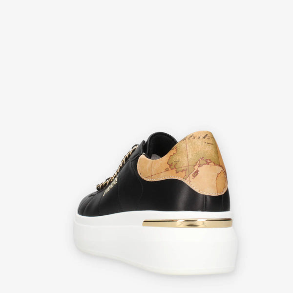 Sneakers zeppate in eco nappa con dettaglio catenella Alviero Martini