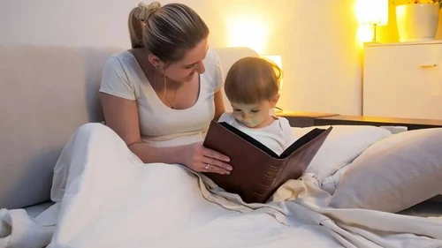 Bajki na dobranoc dla dzieci: dlaczego warto i które warto przeczytać